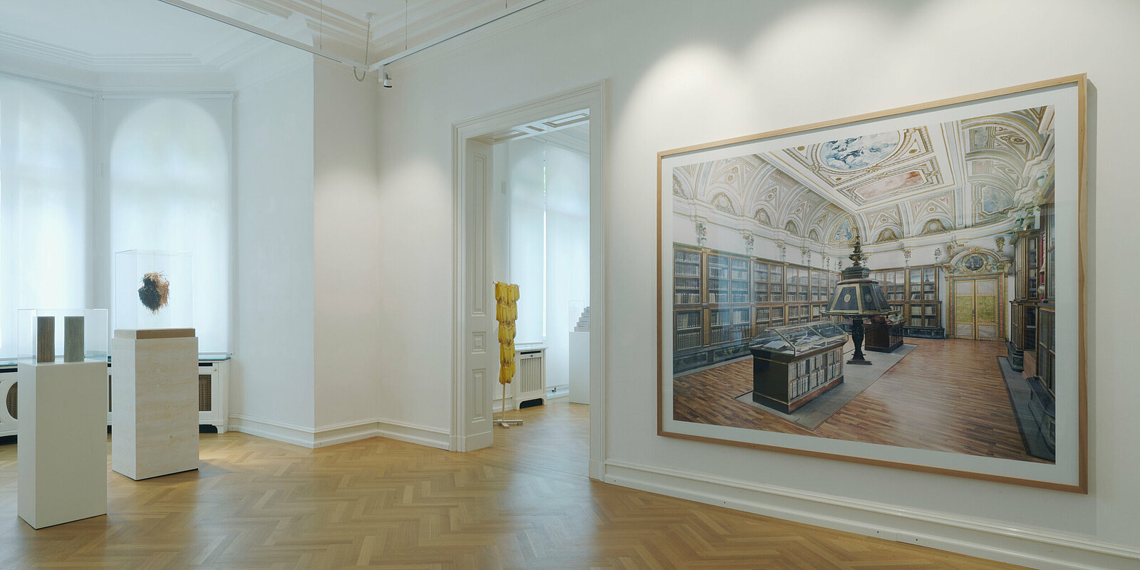 Installation view, Bibliomania, Kunstmuseum Villa Zanders, Photo: Michael Wittassek