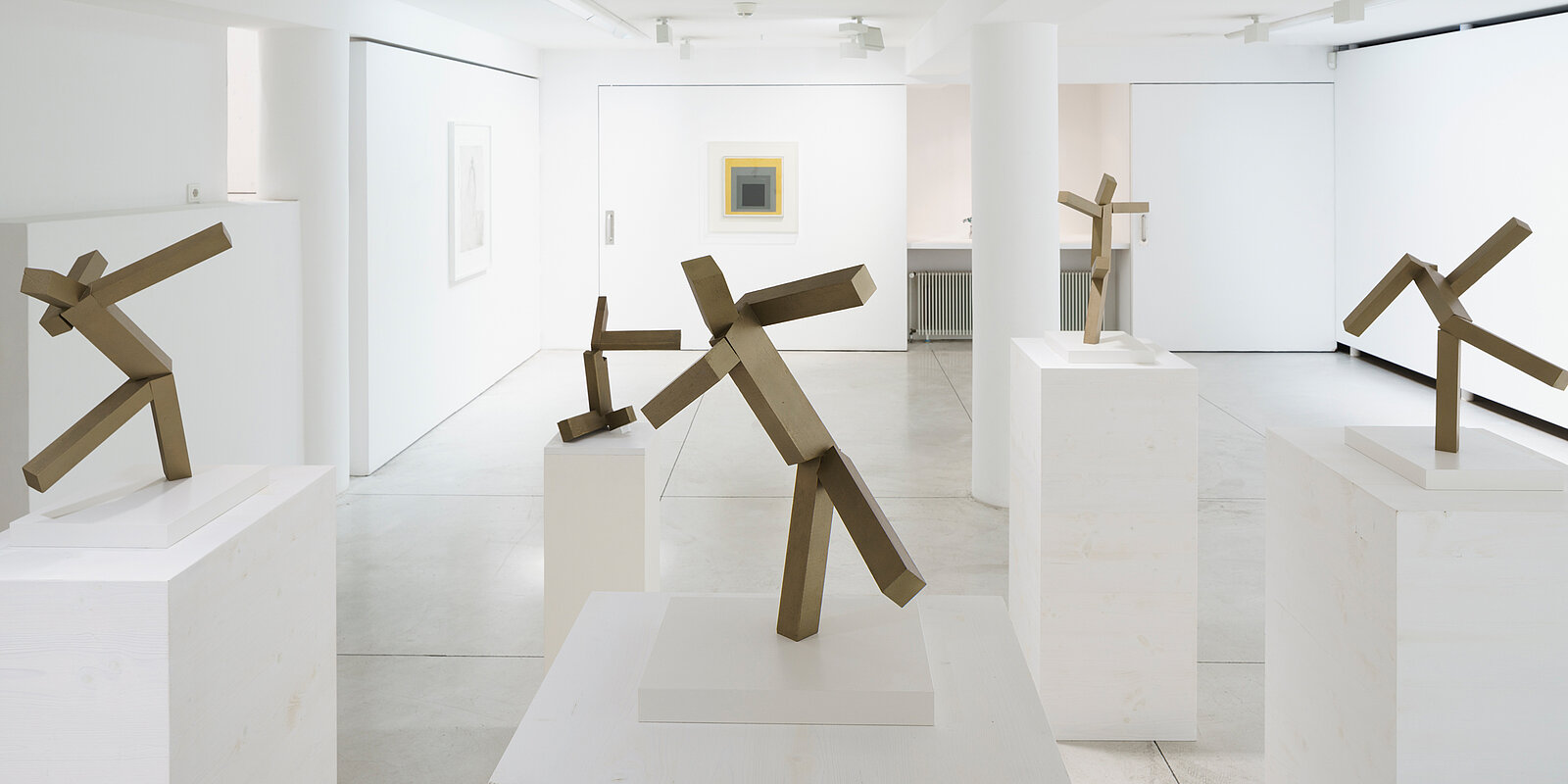 Installationsansicht, MORGAN - RUSSELL - SHAPIRO | Premiere, Galerie Karsten Greve Köln, 2020. Foto: Christopher Clem Franken